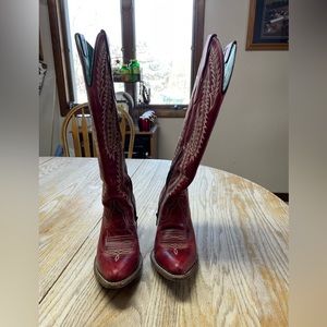 Corral red boots
